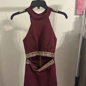 burgundy prom dress